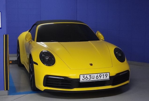 Porsche 992 Carrera 4S Cabriolet