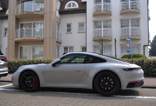 Porsche 992 Carrera 4S