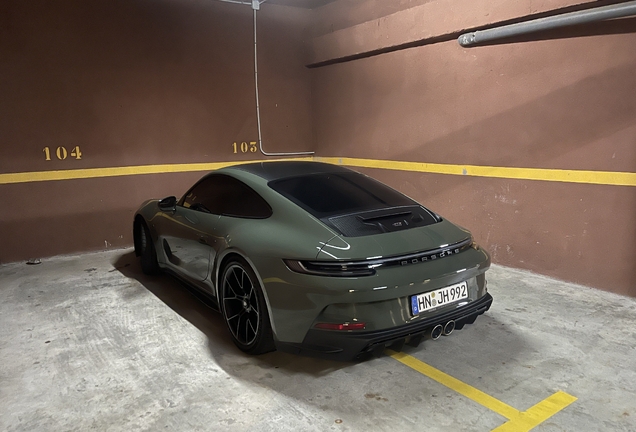 Porsche 992 GT3 Touring