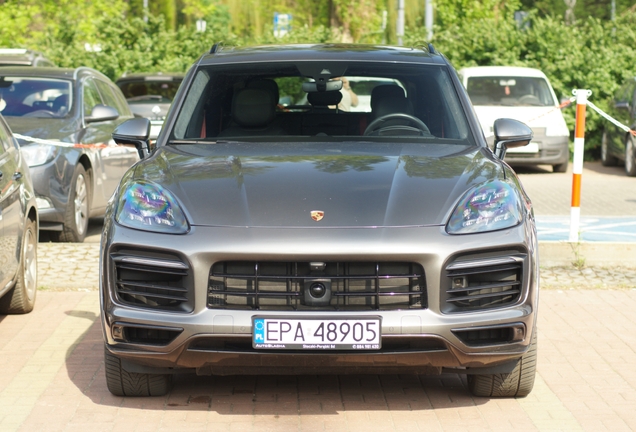 Porsche 9YA Cayenne GTS