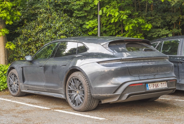 Porsche Taycan GTS Sport Turismo