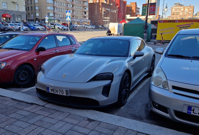 Porsche Taycan GTS Sport Turismo