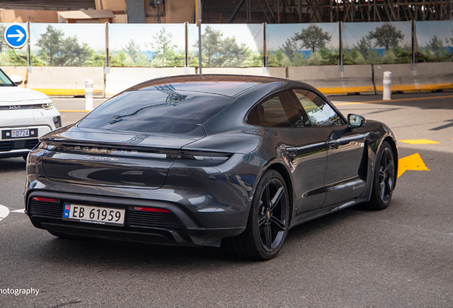 Porsche Taycan Turbo