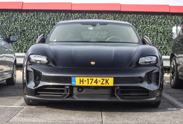 Porsche Taycan Turbo S