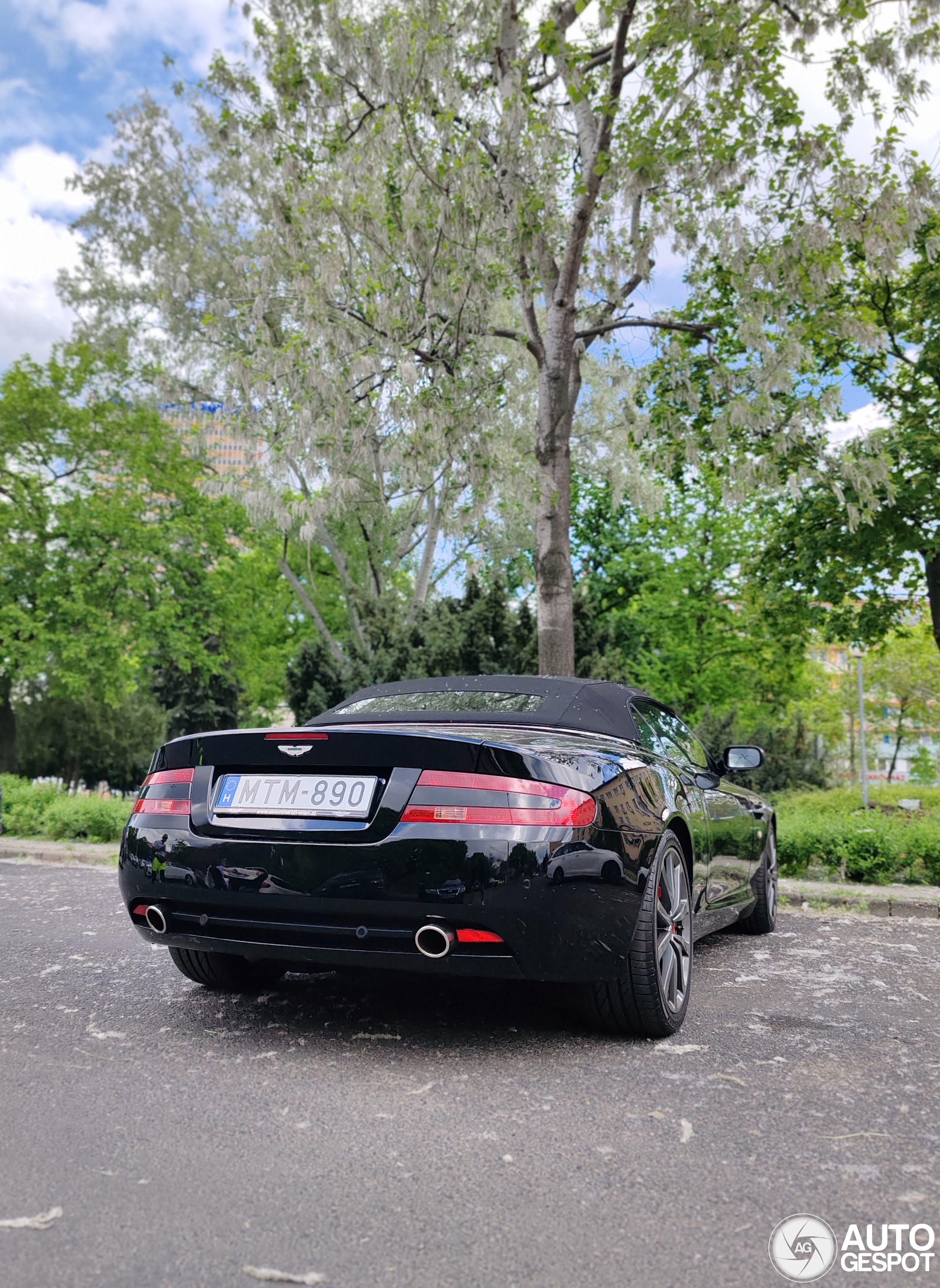 Aston Martin DB9 Volante