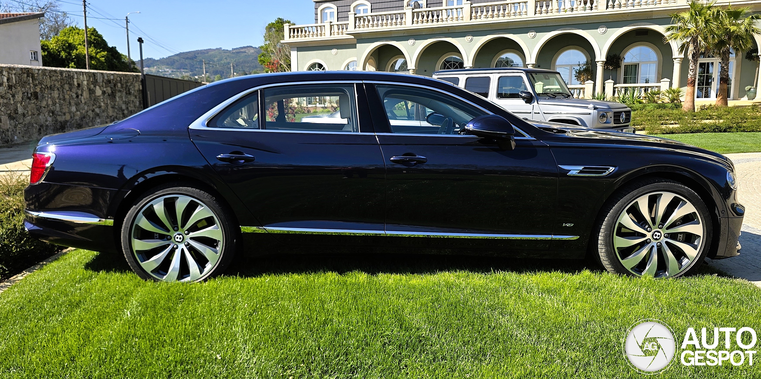 Bentley Flying Spur V8 Azure