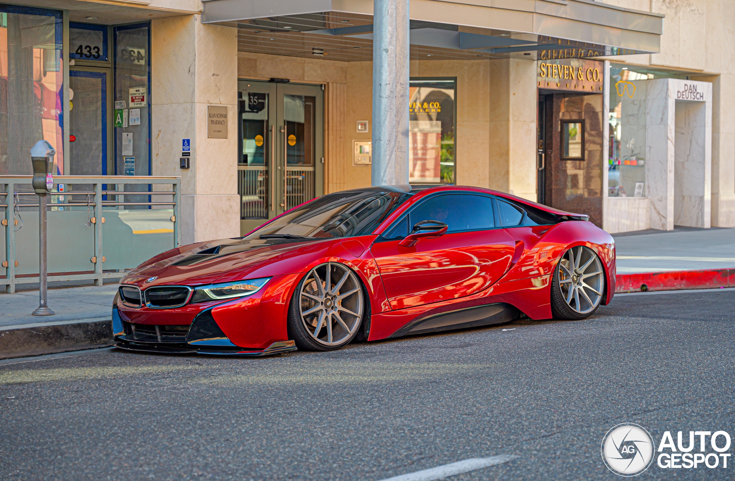 BMW i8