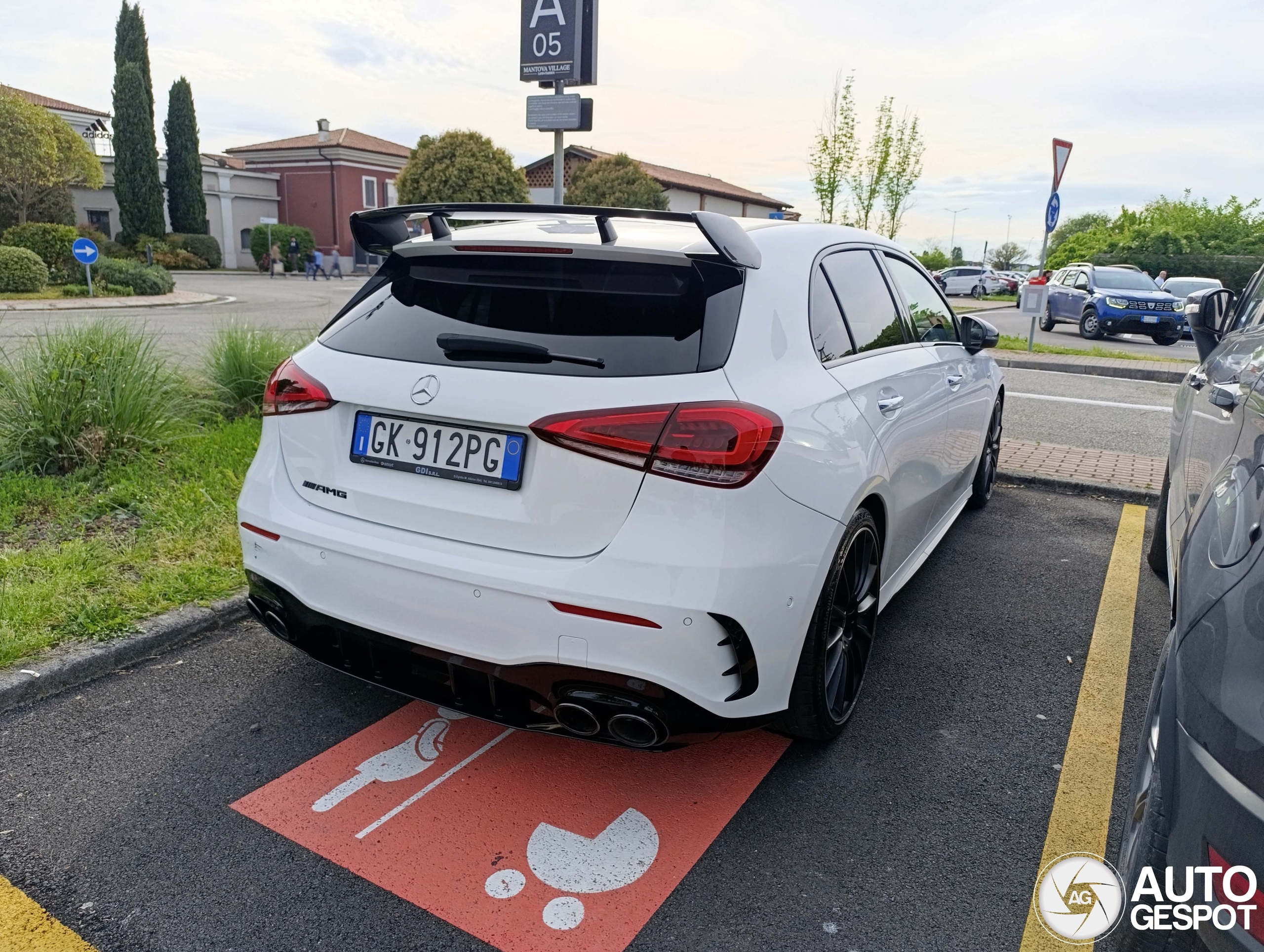 Mercedes-AMG A 45 S W177