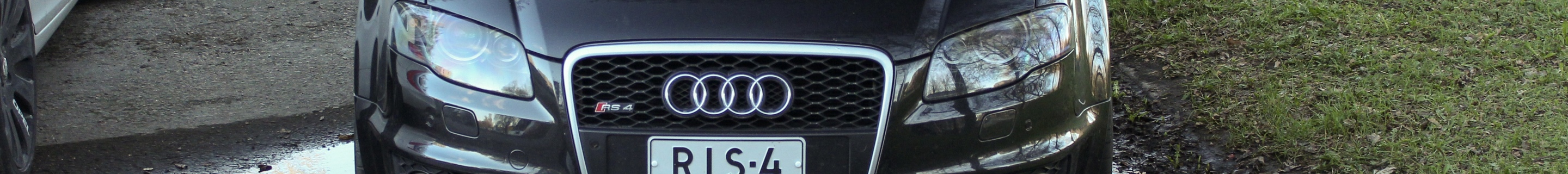 Audi RS4 Sedan