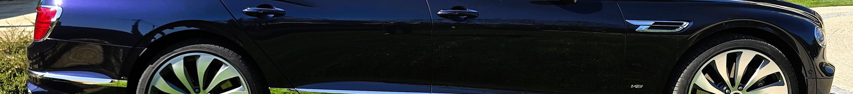 Bentley Flying Spur V8 Azure