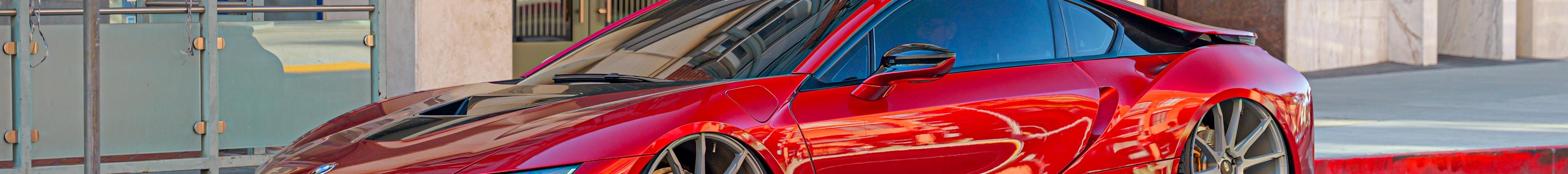 BMW i8