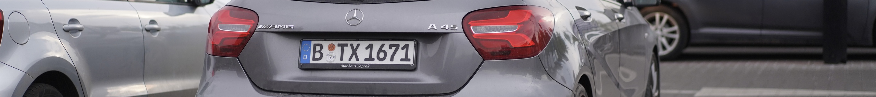 Mercedes-AMG A 45 W176 2015