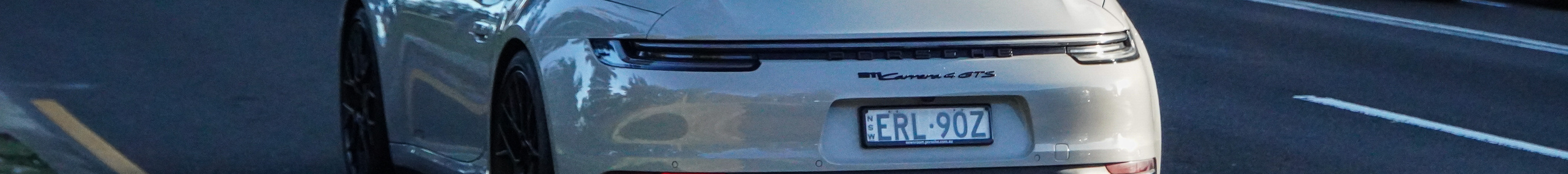 Porsche 992 Carrera 4 GTS Cabriolet