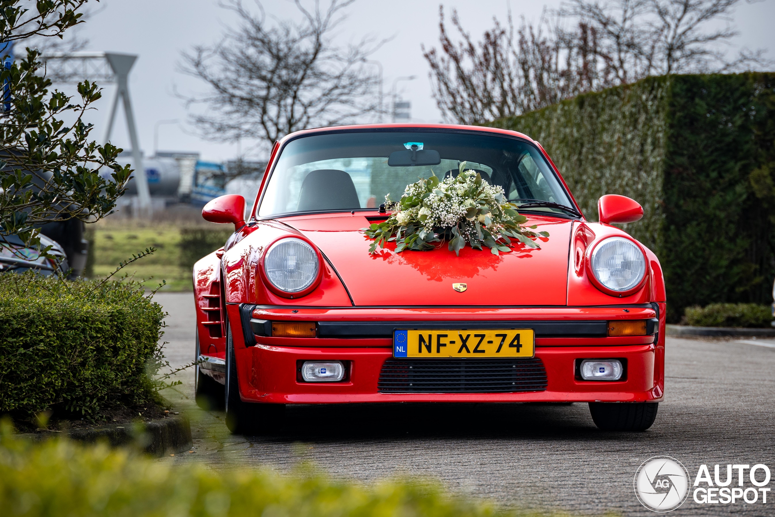 Van archief naar spotwaardig: Porsche 930 Turbo met een wereldreis