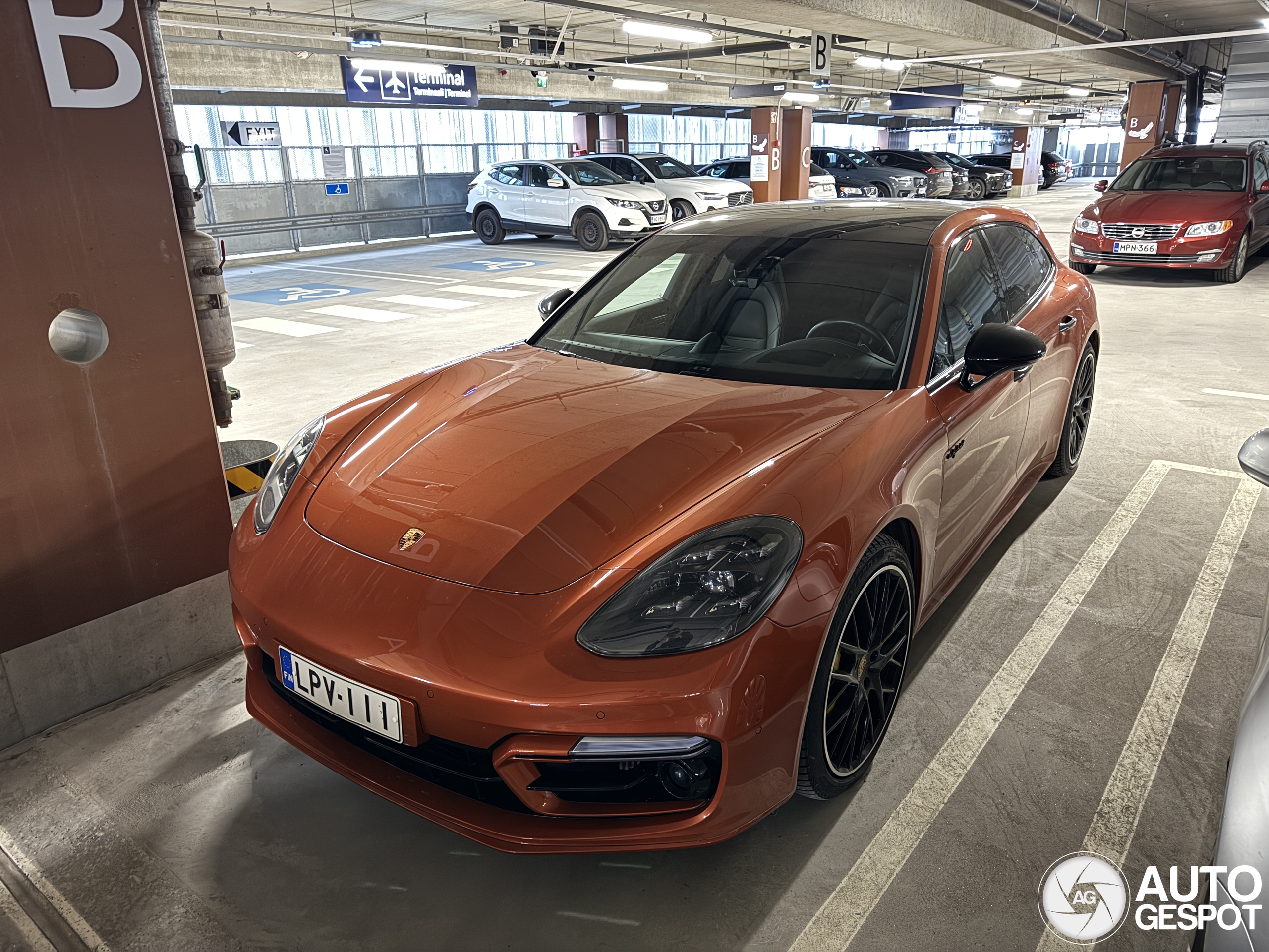 Porsche 971 Panamera Turbo S E-Hybrid Sport Turismo MkII