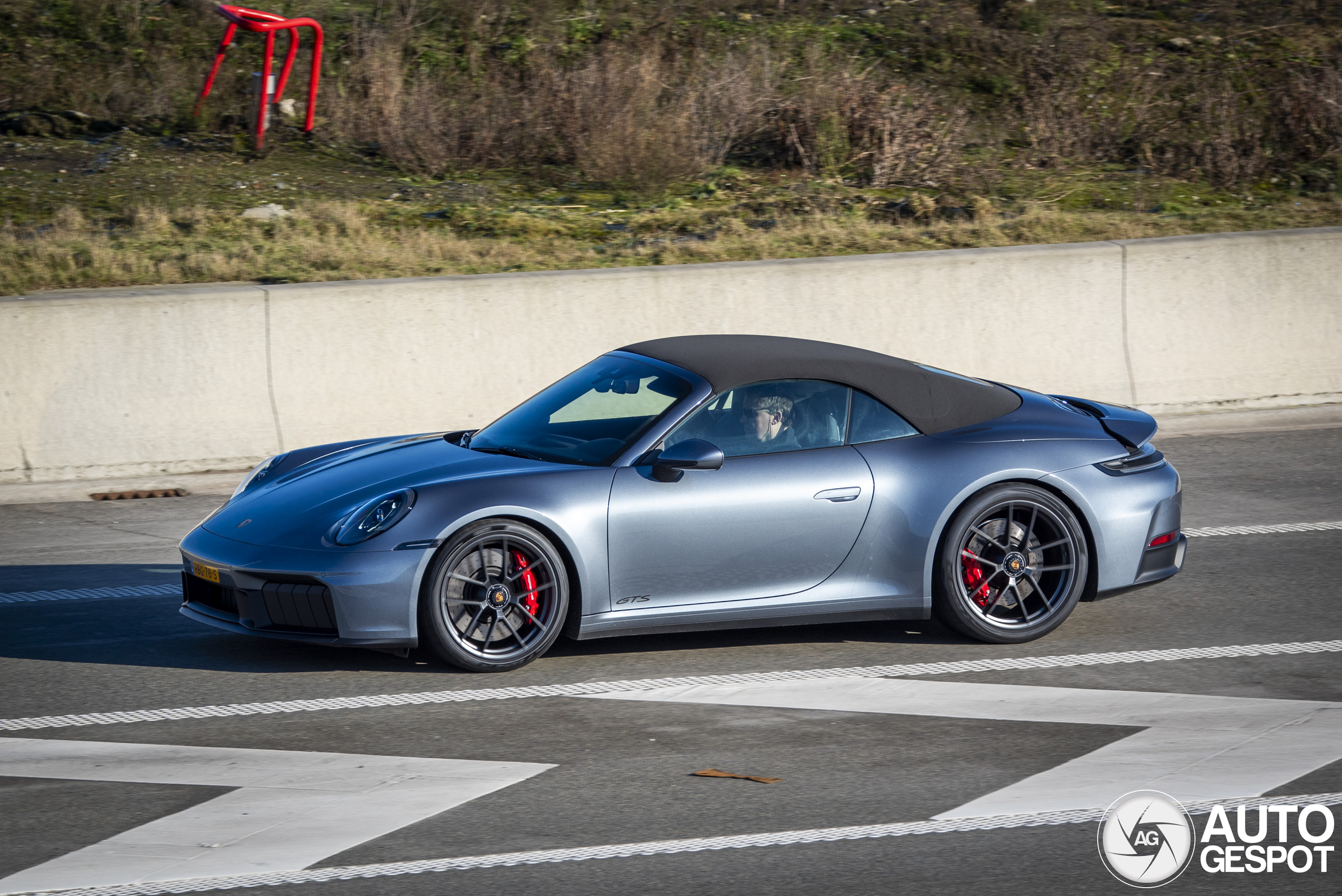 Porsche 992 Carrera 4 GTS Cabriolet MkII