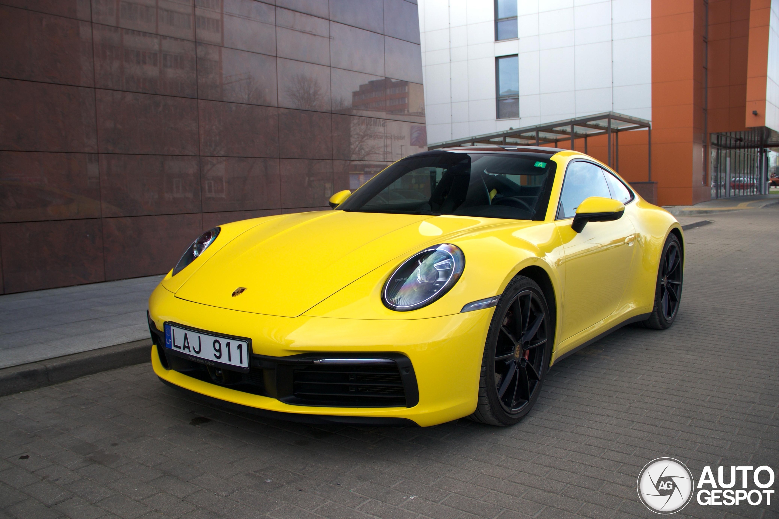 Porsche 992 Carrera S