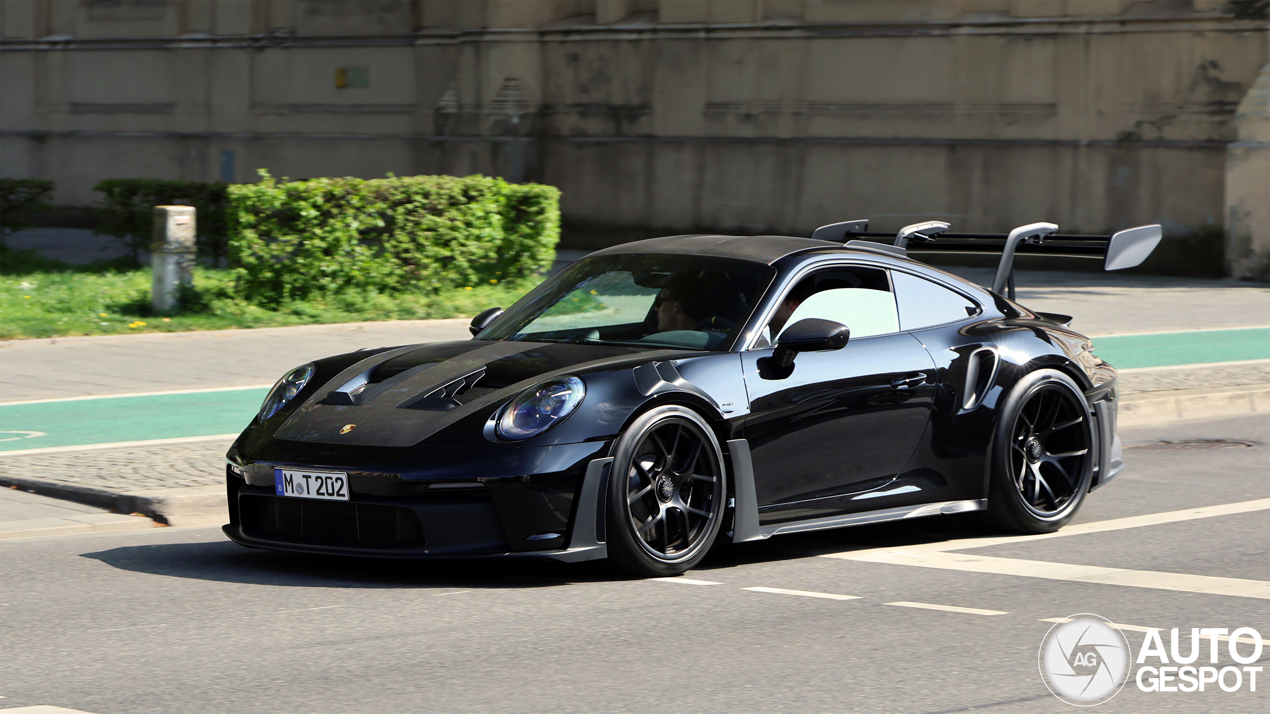 Porsche 992 GT3 RS Weissach Package
