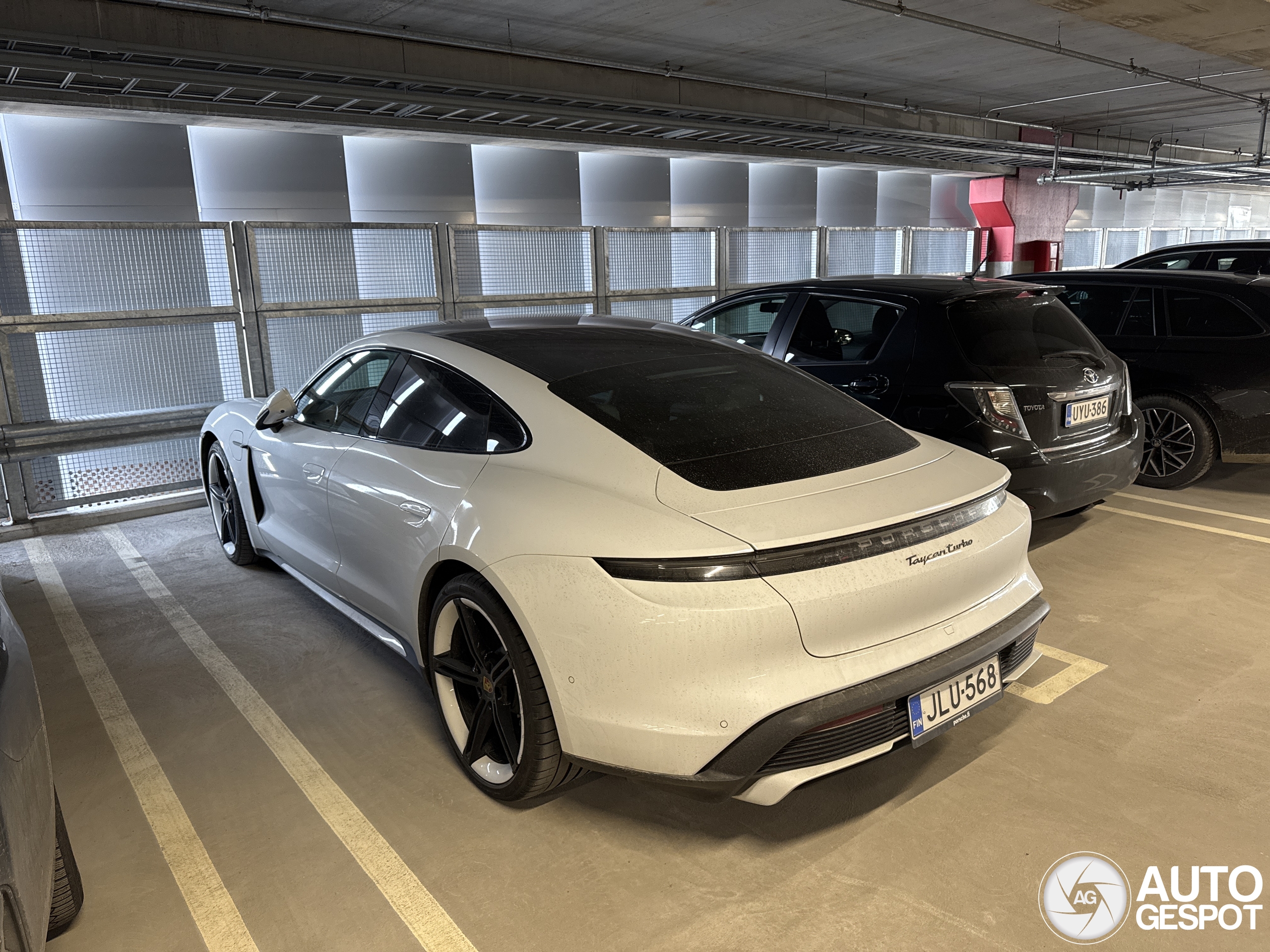 Porsche Taycan Turbo
