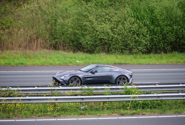 Aston Martin Vantage 2024