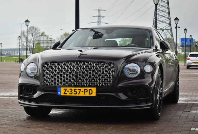 Bentley Flying Spur Hybrid Mulliner