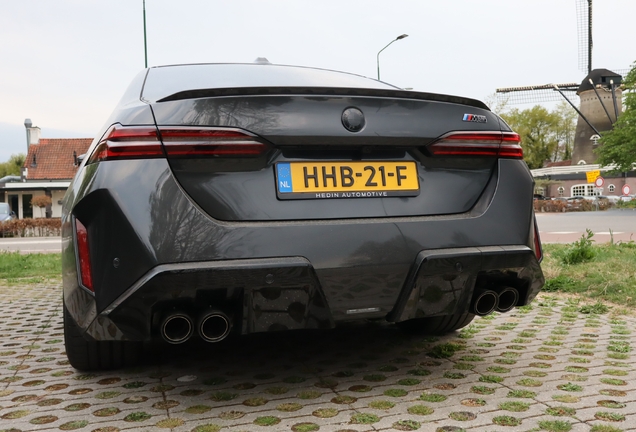 BMW M5 G90