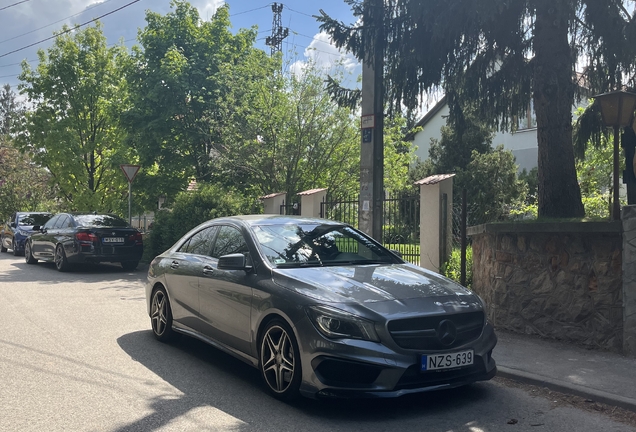 Mercedes-Benz CLA 45 AMG C117