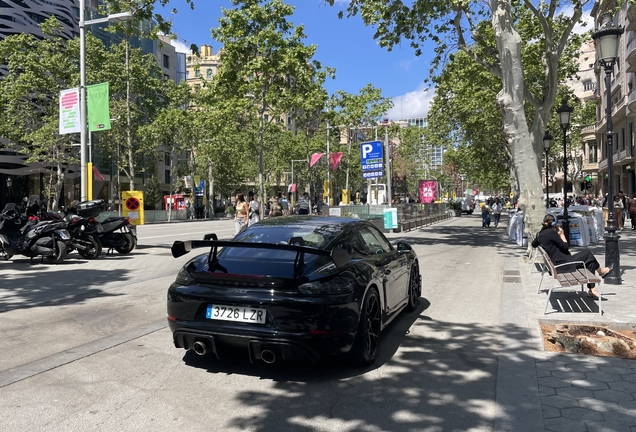 Porsche 718 Cayman GT4 RS Weissach Package