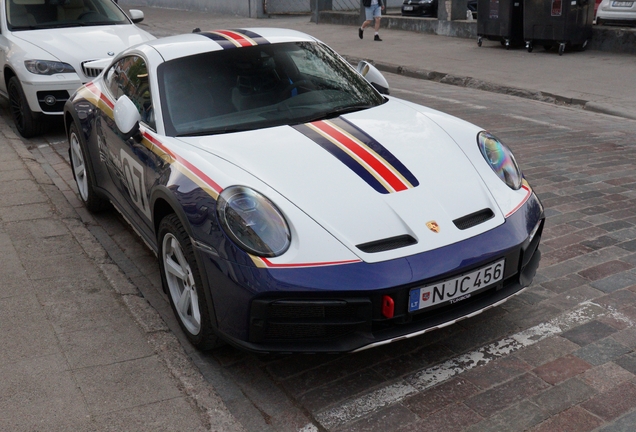 Porsche 992 Dakar