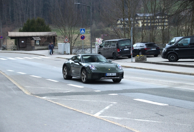Porsche 992 Dakar