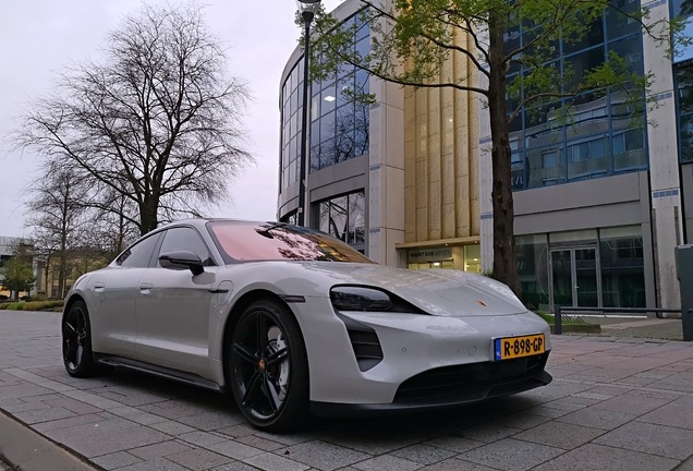 Porsche Taycan GTS