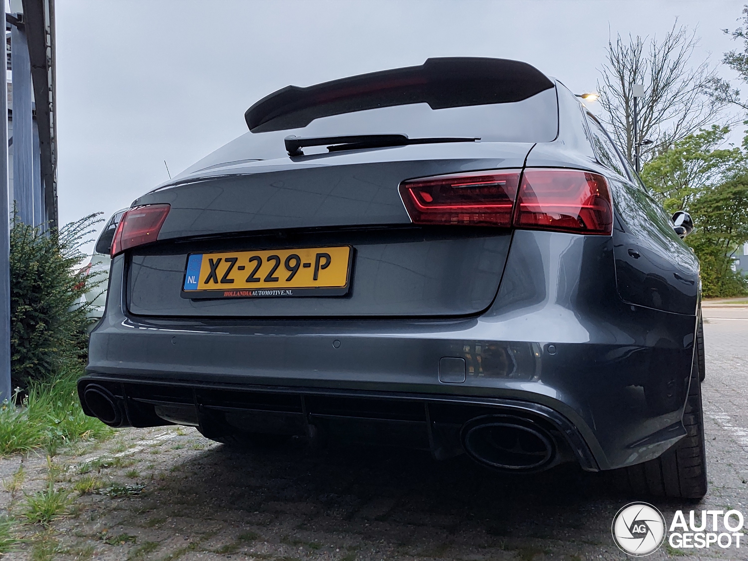 Audi RS6 Avant C7 2015