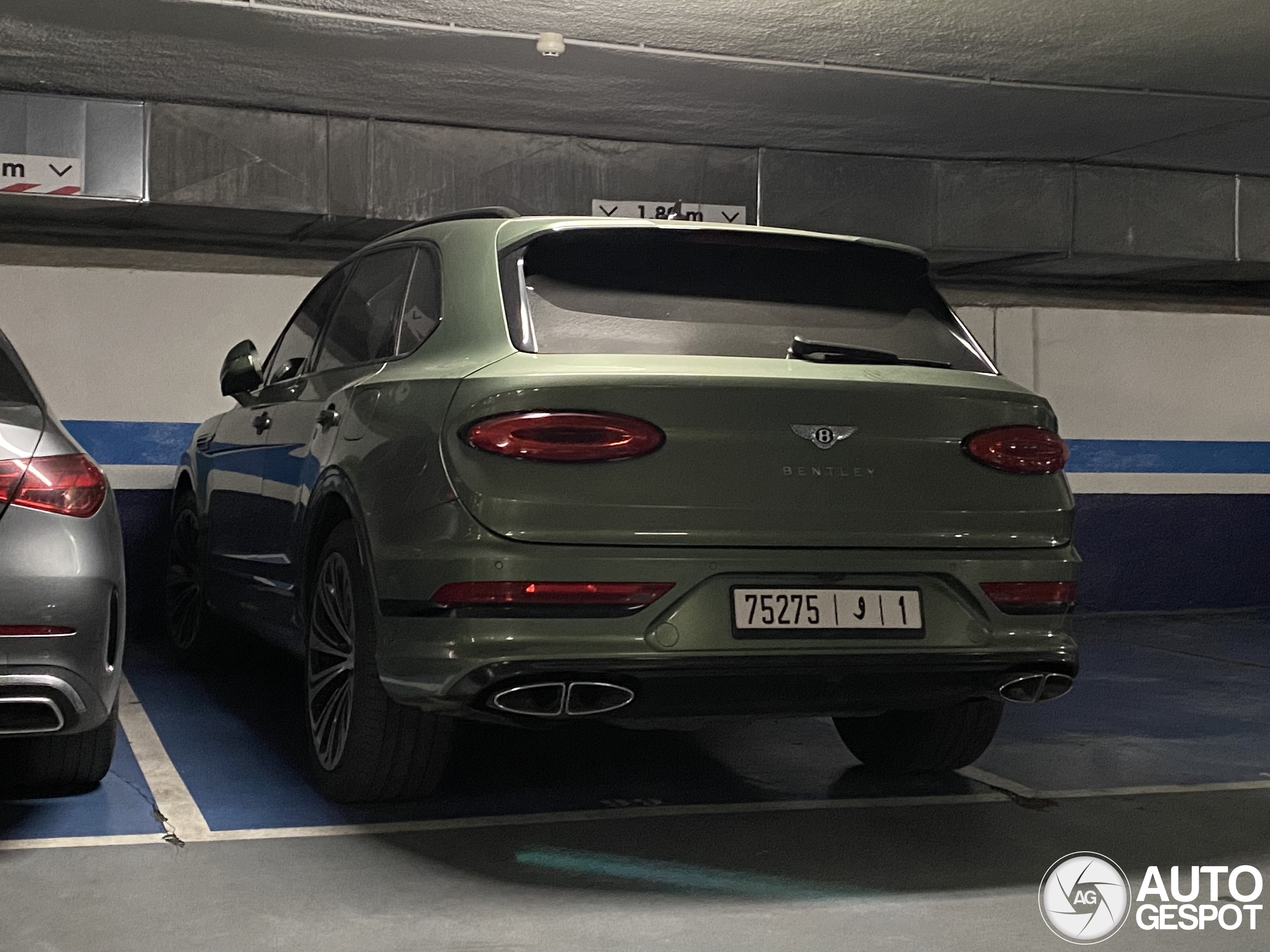 Bentley Bentayga Hybrid 2021