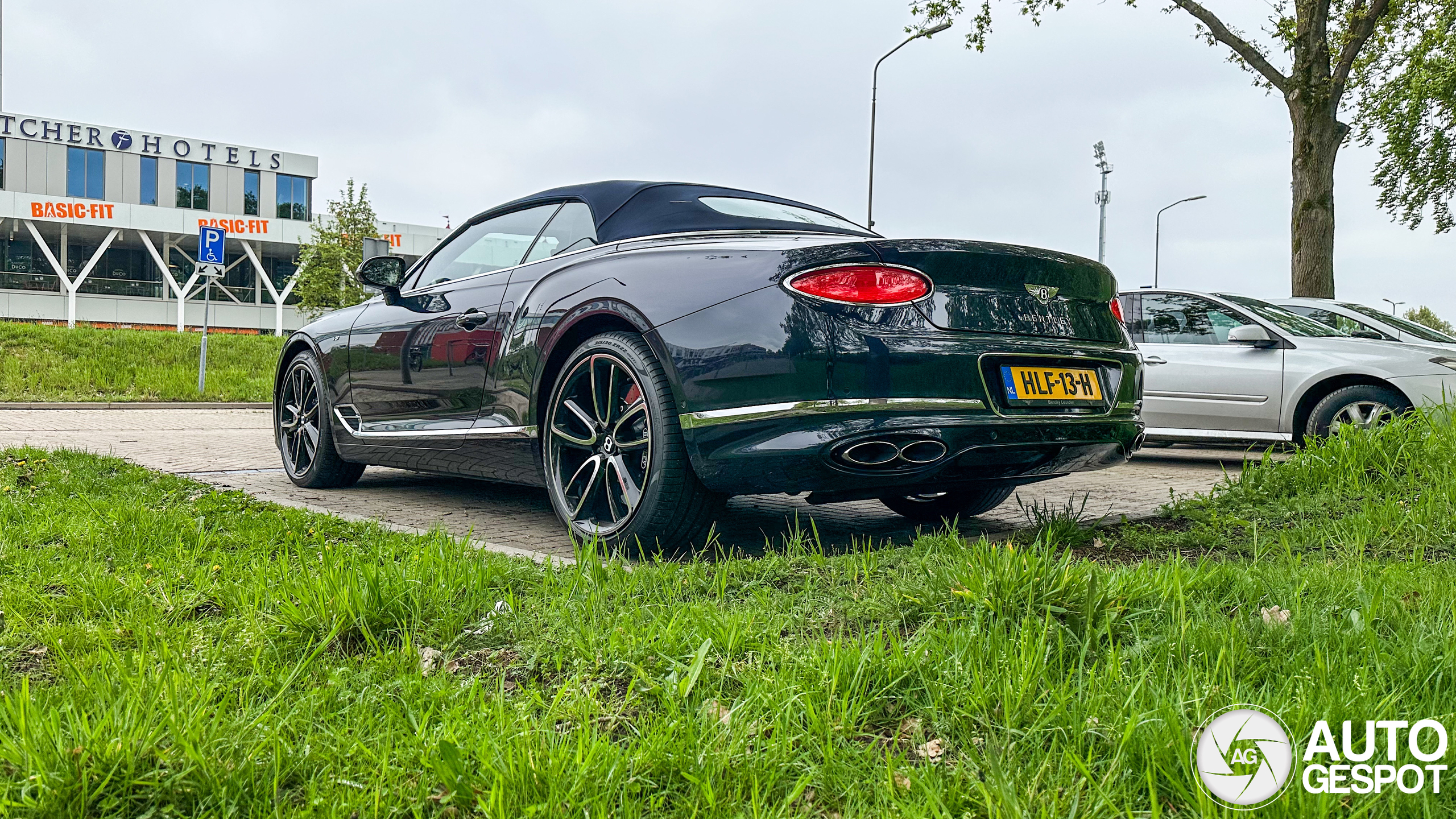 Bentley Continental GTC V8 2020