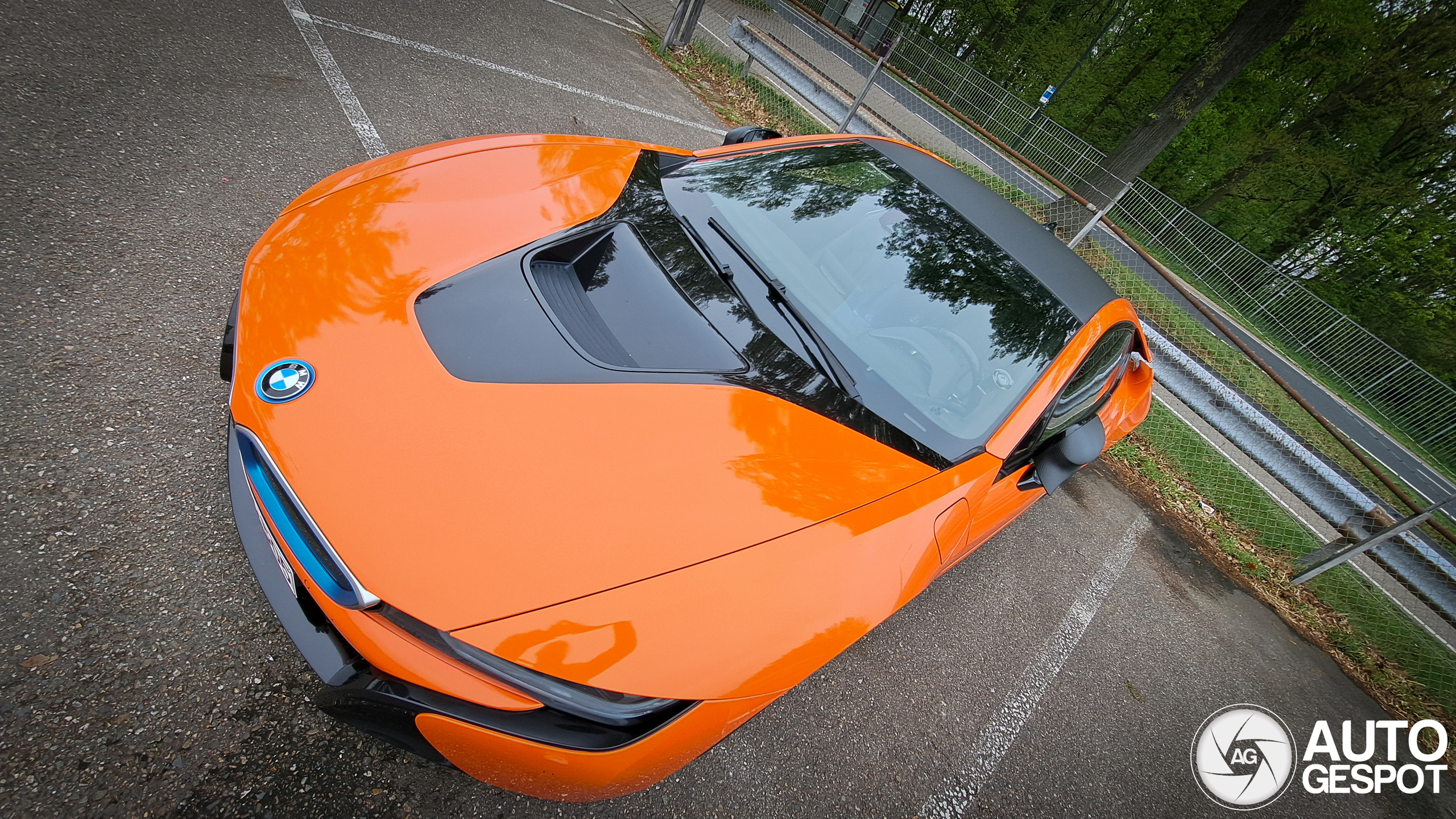BMW i8