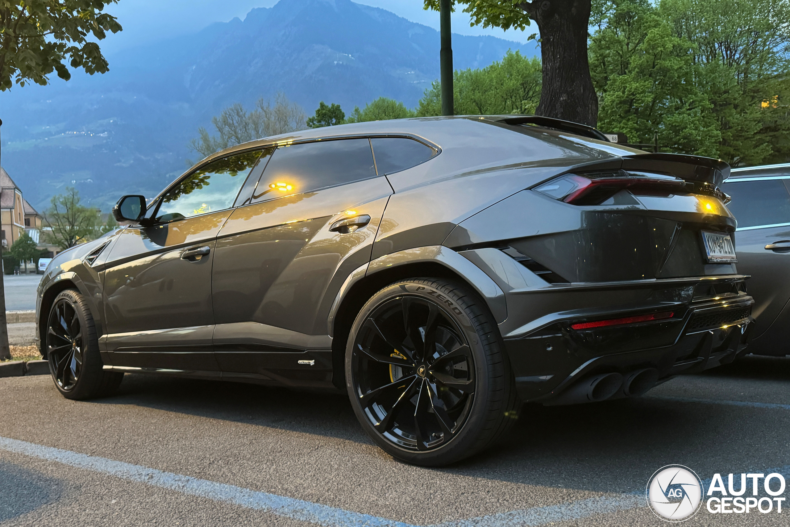 Lamborghini Urus S