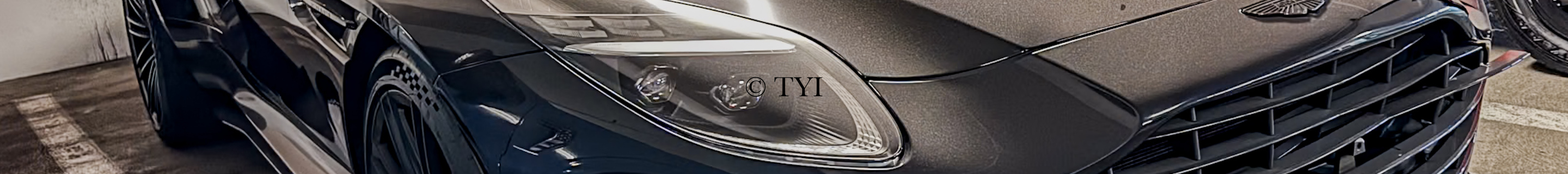 Aston Martin DB12 Volante