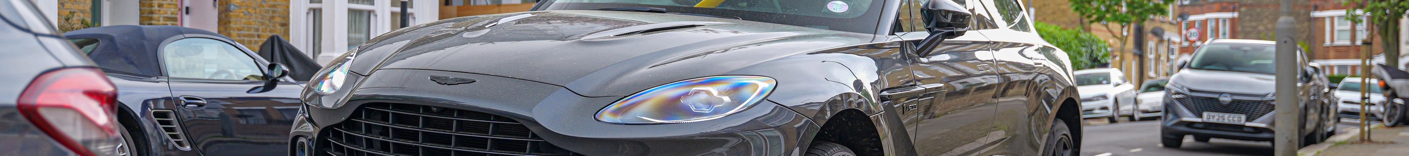 Aston Martin DBX