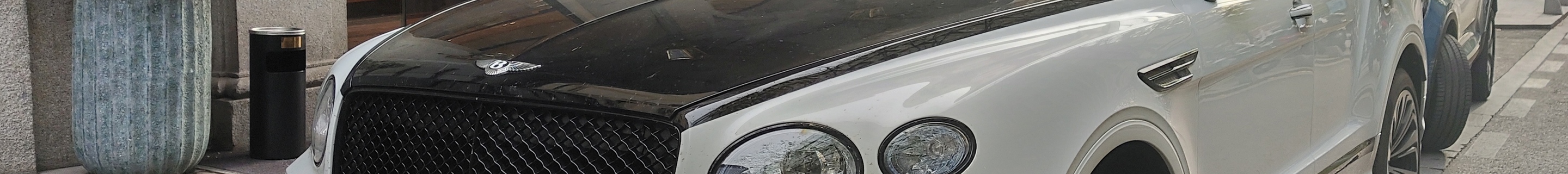 Bentley Bentayga Azure