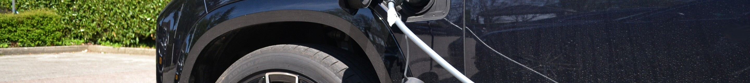 BMW XM G09