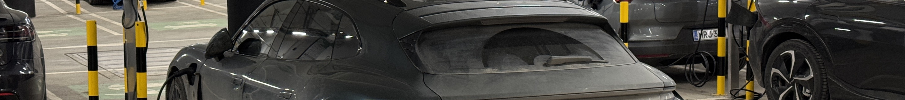 Porsche Taycan Turbo S Sport Turismo