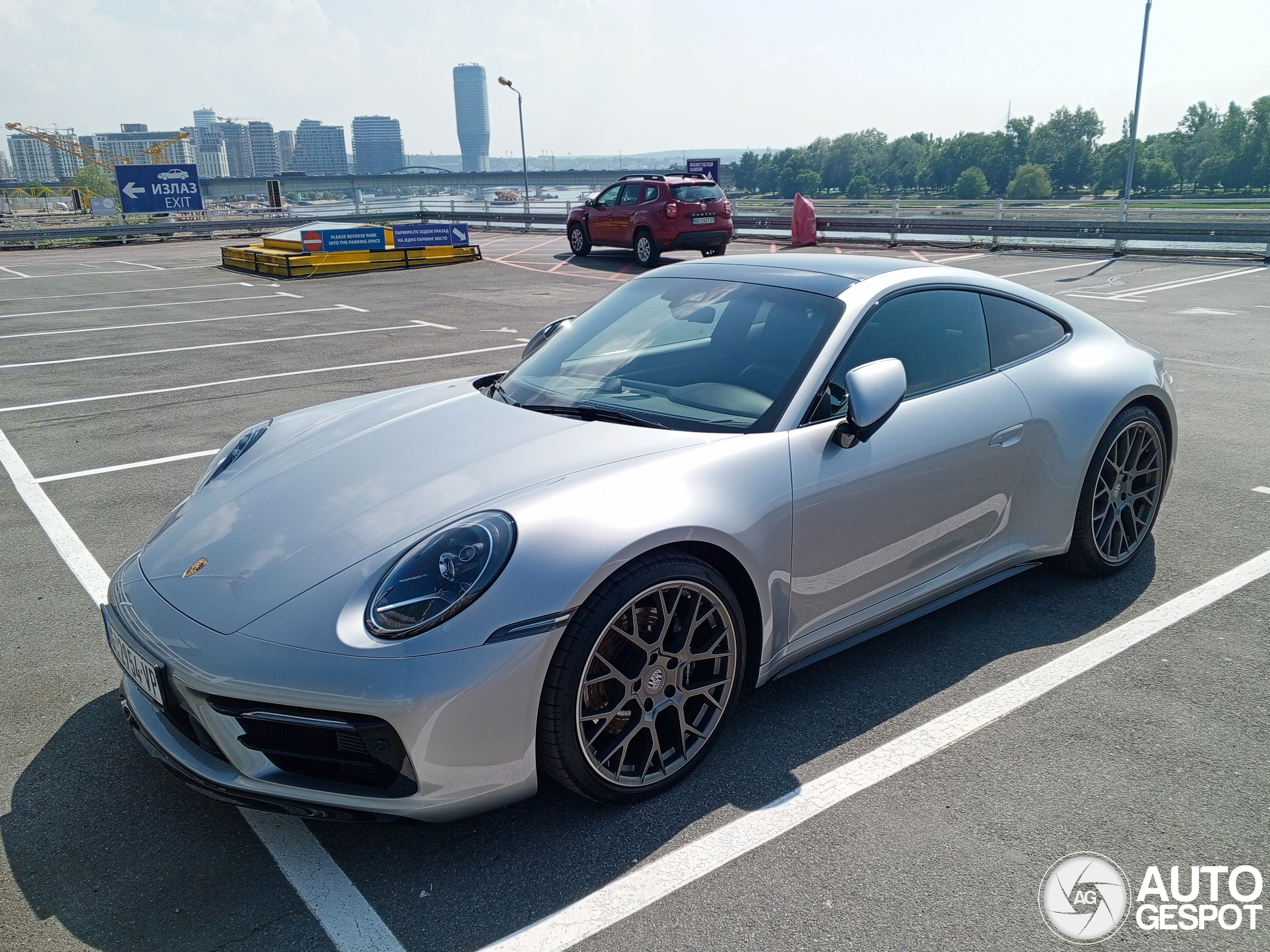 Porsche 992 Carrera 4S