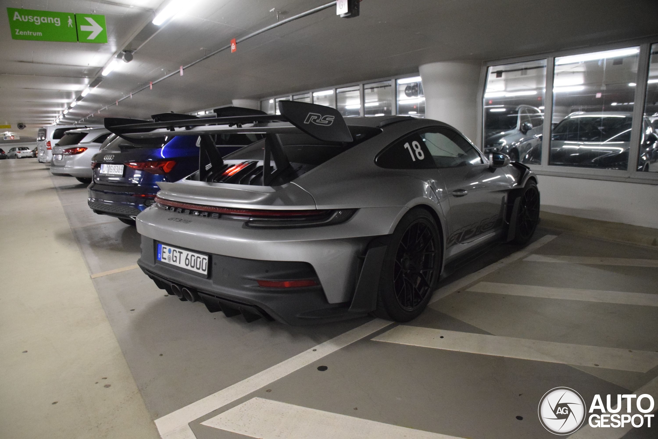 Porsche 992 GT3 RS