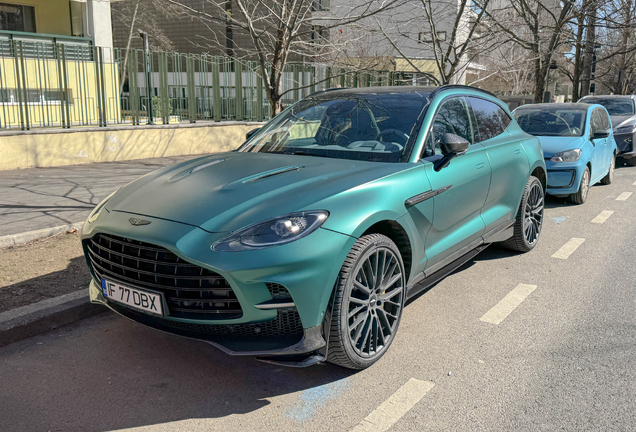 Aston Martin DBX707