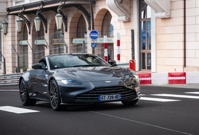 Aston Martin V8 Vantage 2018