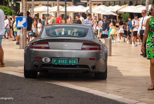 Aston Martin V8 Vantage
