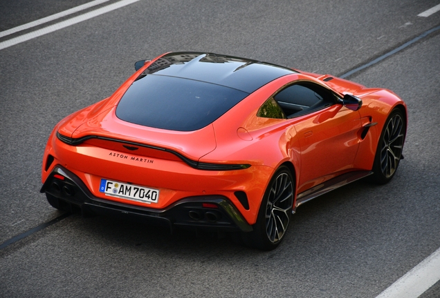 Aston Martin Vantage 2024
