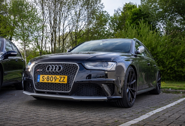 Audi RS4 Avant B8