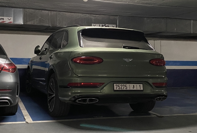 Bentley Bentayga Hybrid 2021
