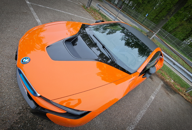 BMW i8